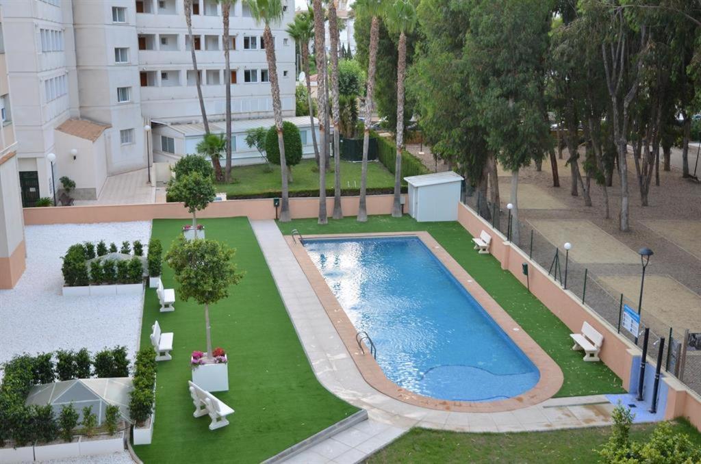 Mistral * El Albir
